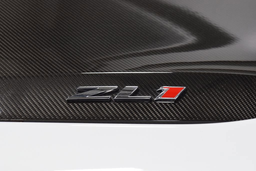 Used 2018 Chevrolet Camaro ZL1 RWD image 19