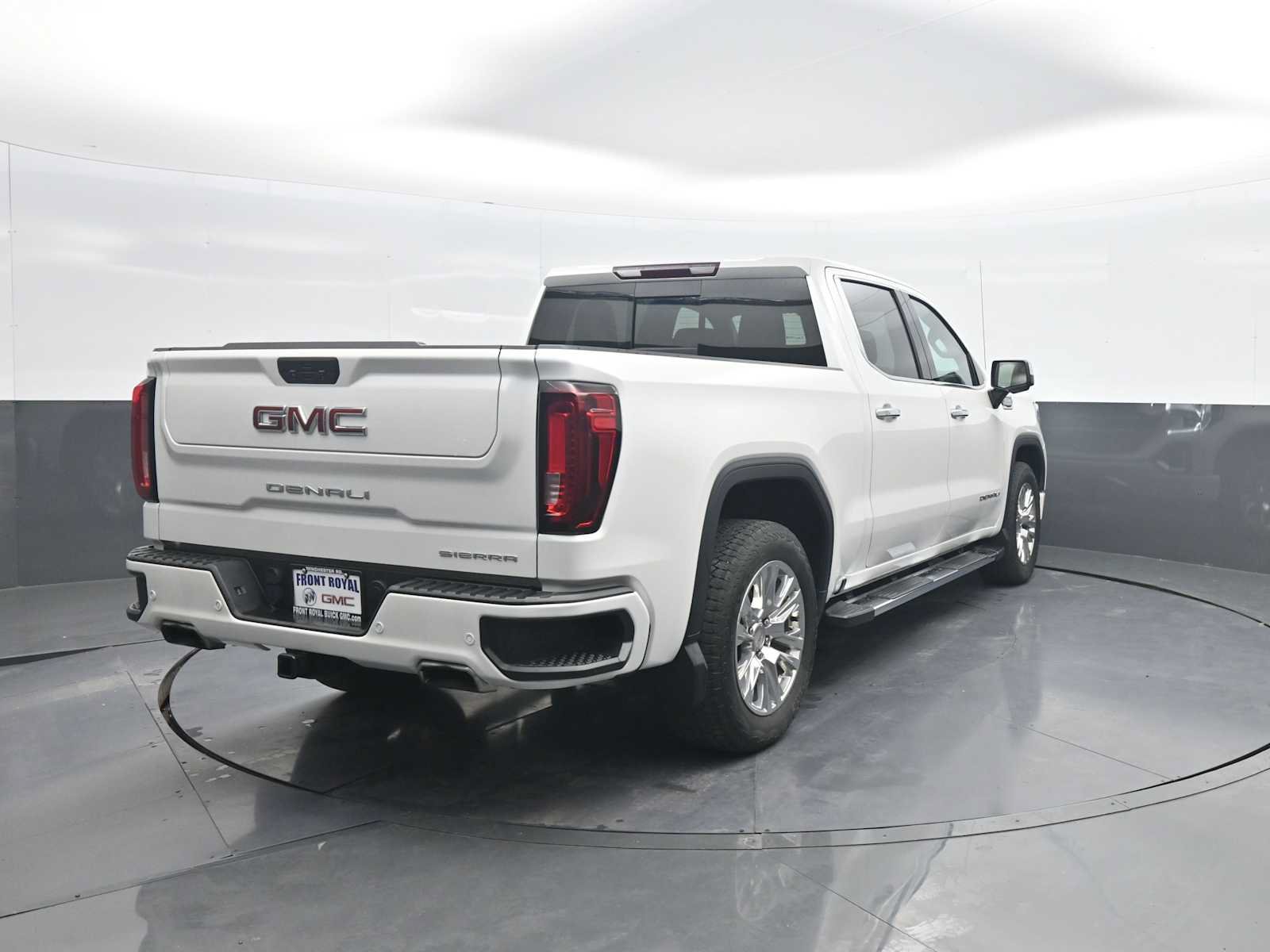 Used 2021 GMC Sierra 1500 Denali w/ Driver Alert Package II AWD/4WD image 7