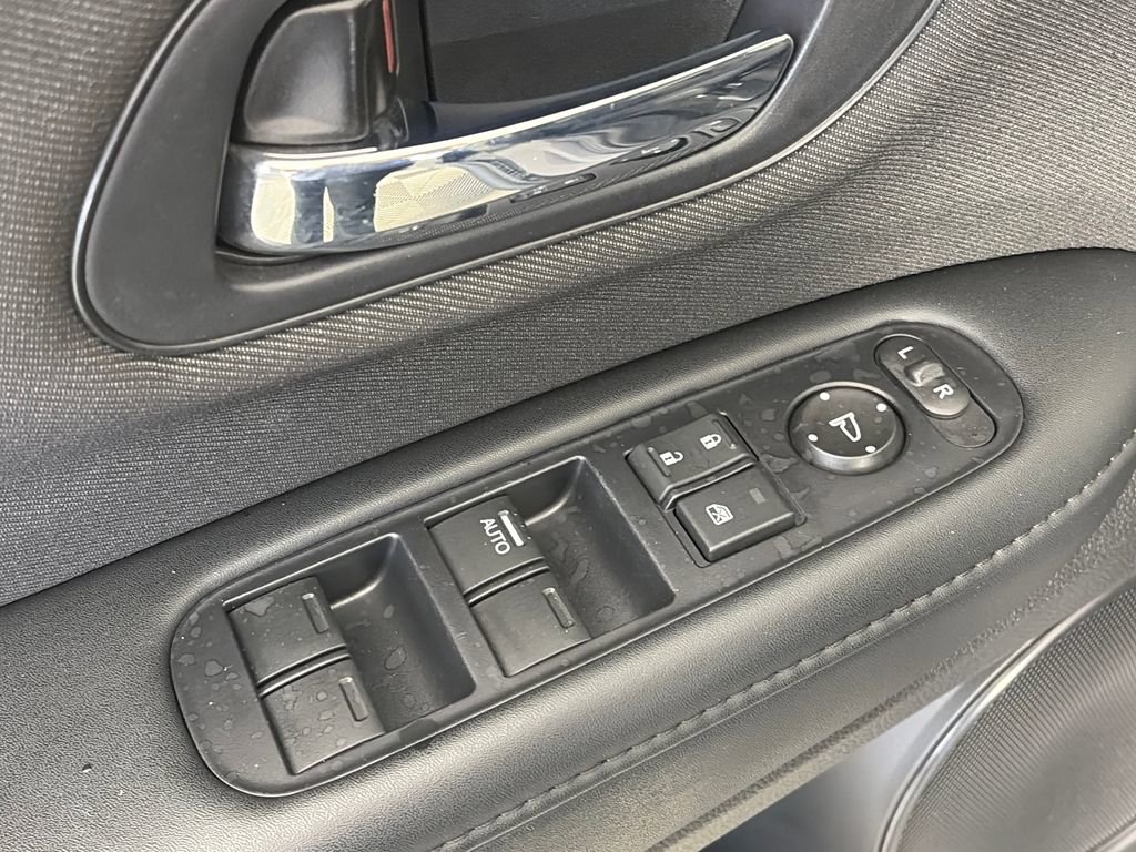 Used 2020 Honda HR-V LX image 23