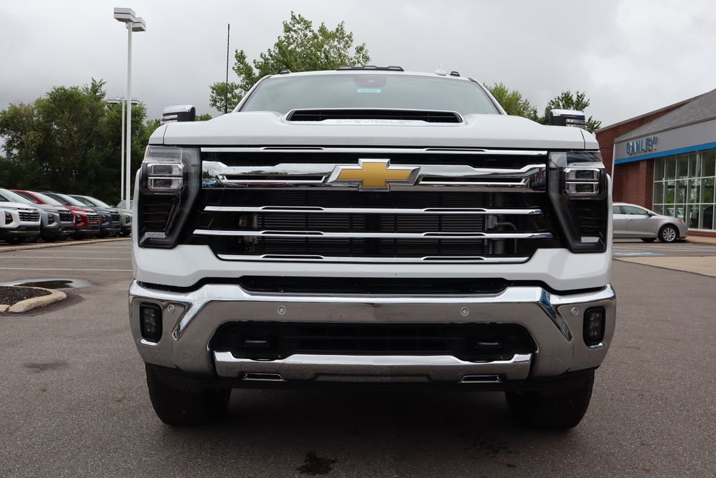 New 2025 Chevrolet Silverado 3500 LTZ w/ LTZ Premium Package image 6