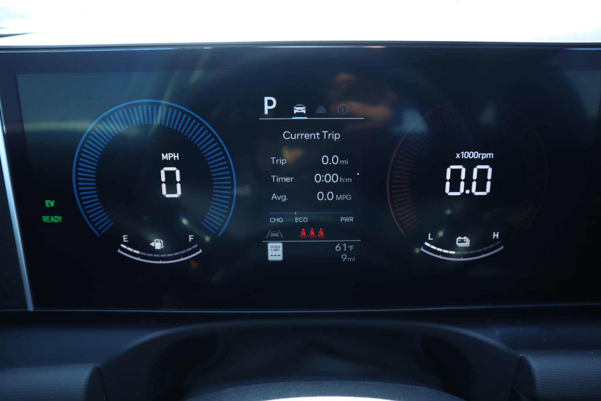 New 2026 Hyundai Tucson Blue SE image 4