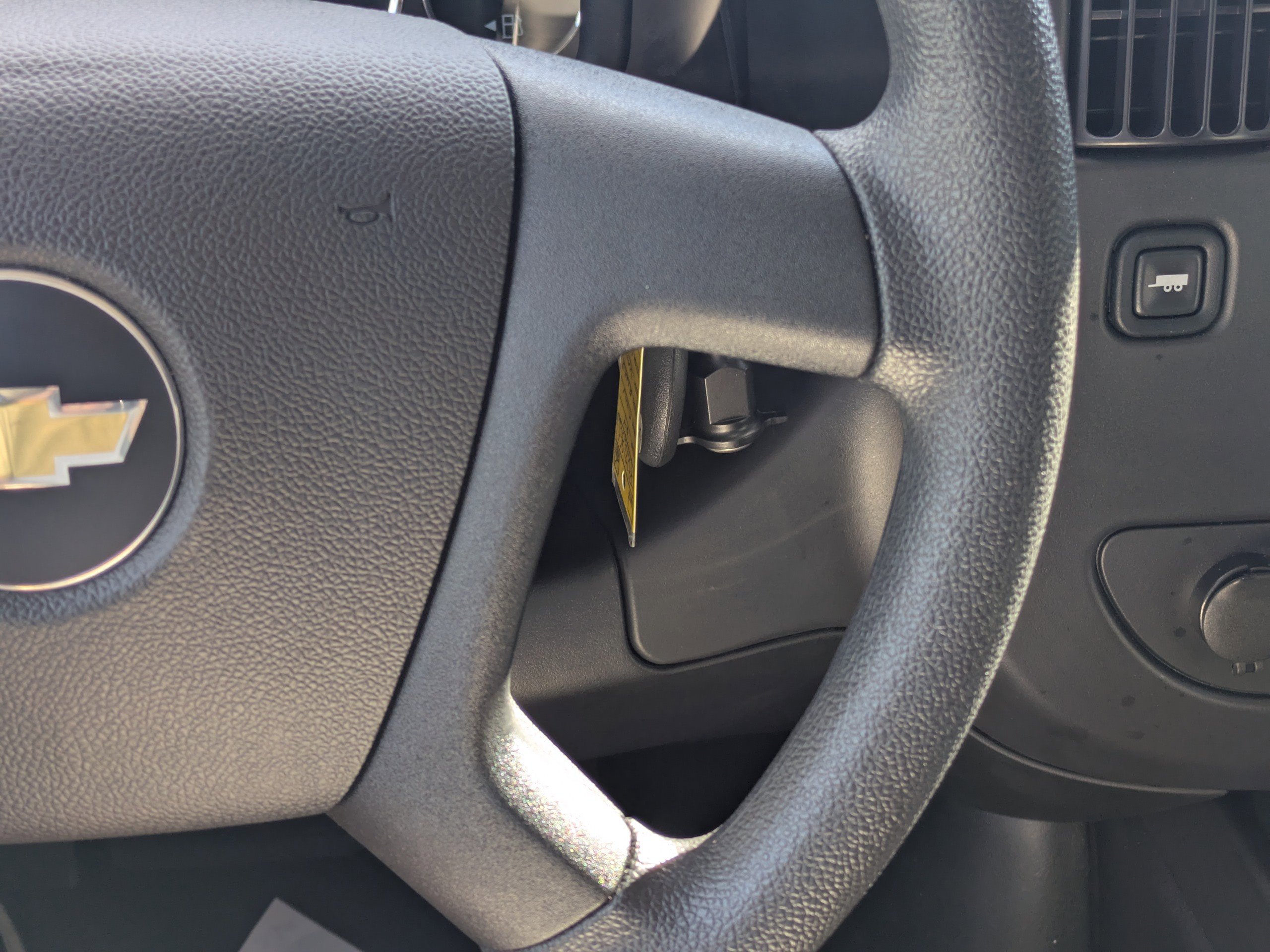 Used 2024 Chevrolet Express 2500 w/ Driver Convenience Package image 18