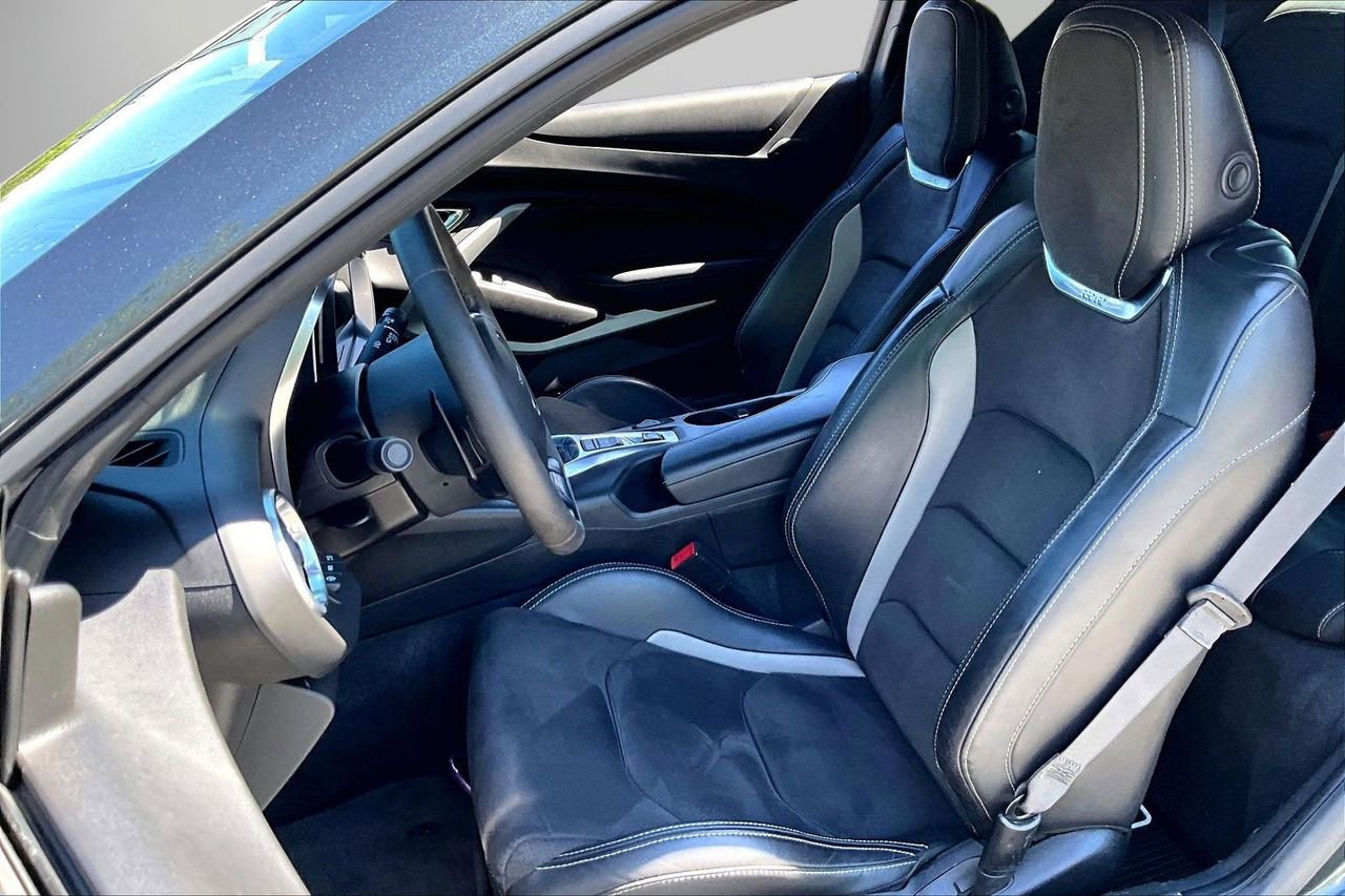 Used 2018 Chevrolet Camaro SS RWD image 19