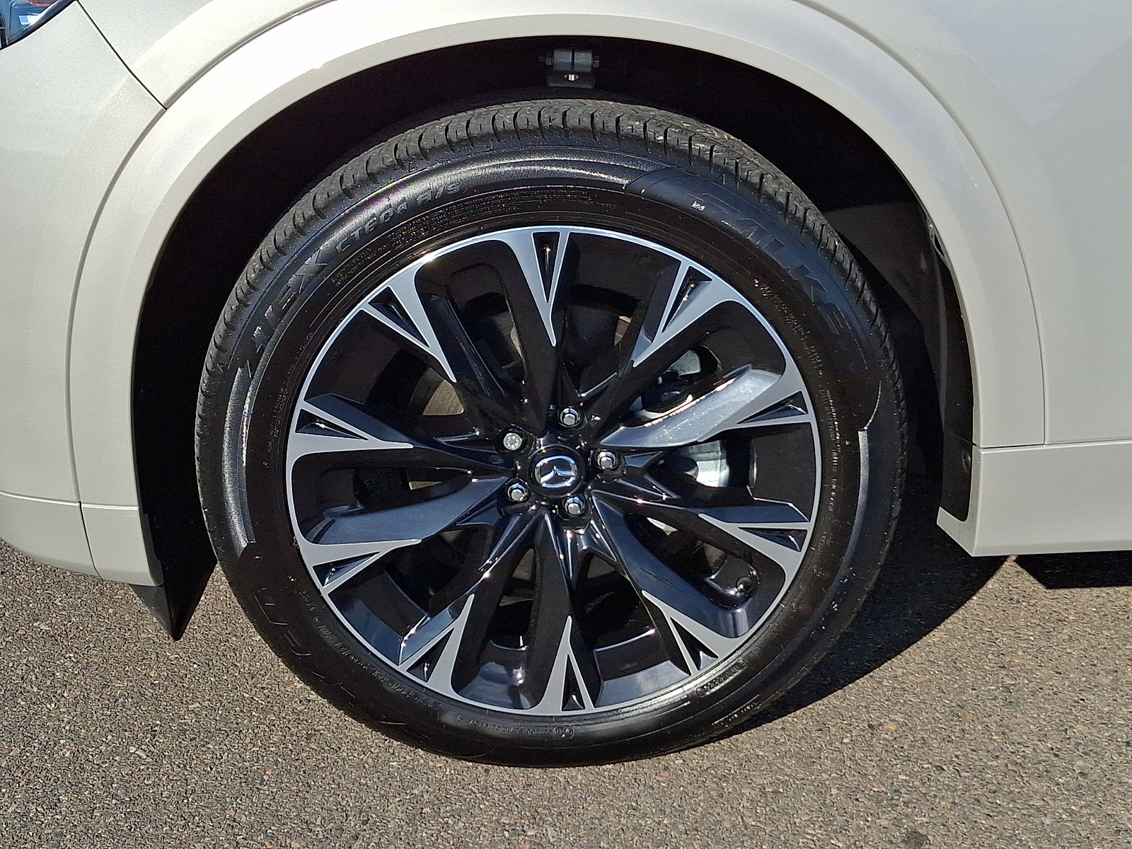 Used 2025 MAZDA CX-90 3.3 Turbo S w/ Premium Package image 8