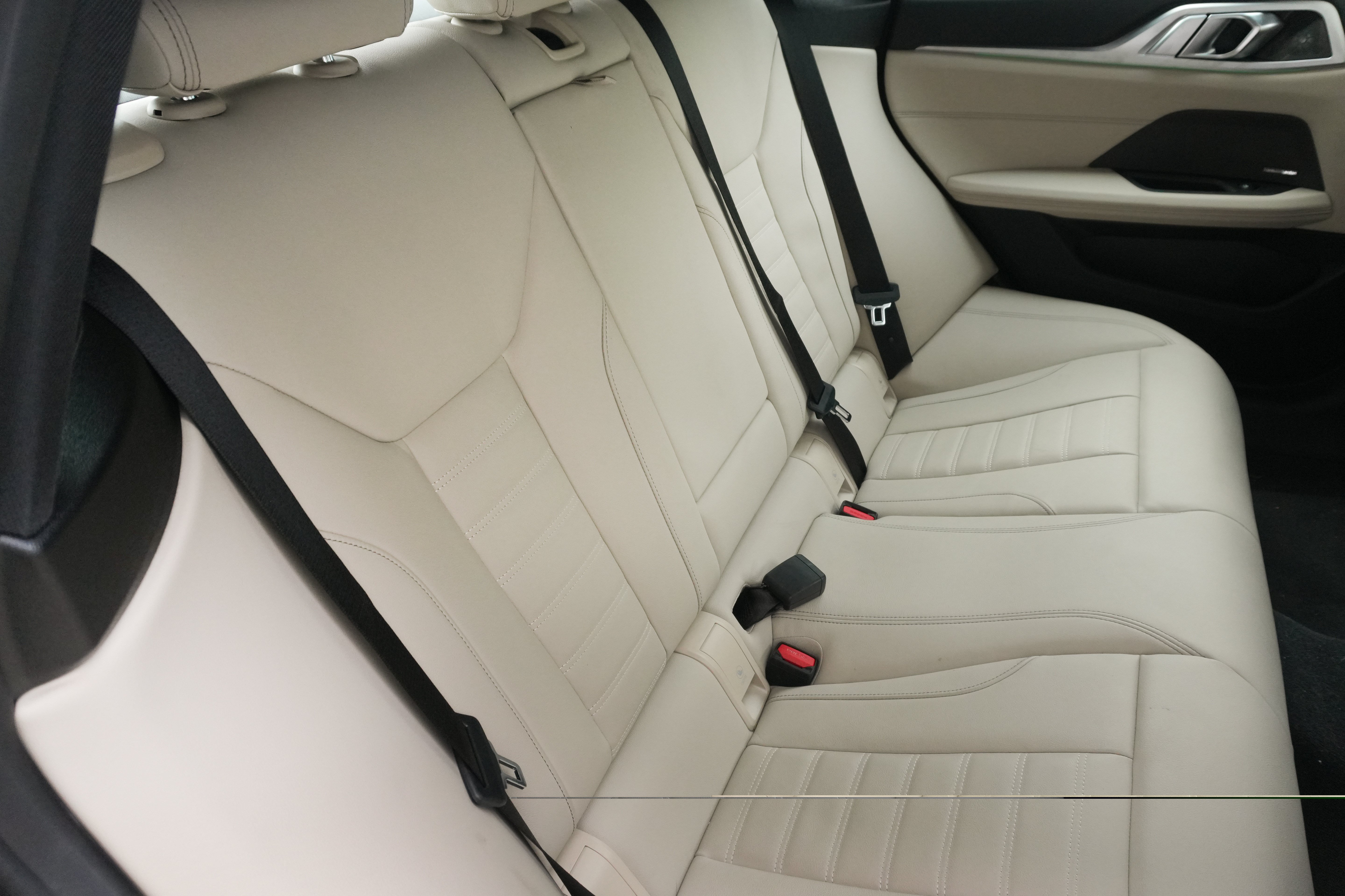 Certified 2024 BMW i4 eDrive40 w/ Premium Package RWD image 34