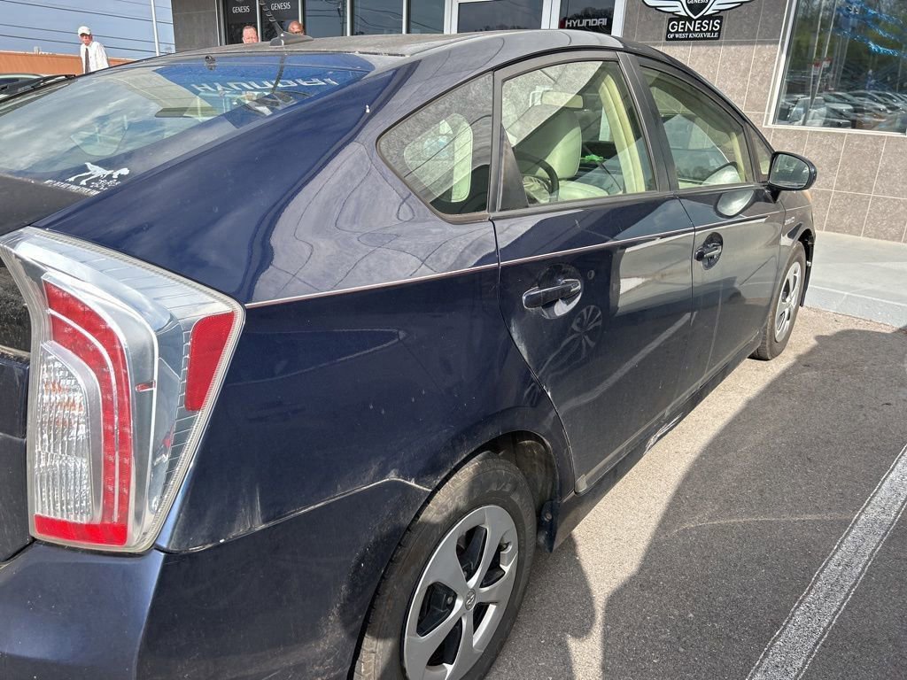 Used 2014 Toyota Prius Four FWD image 3