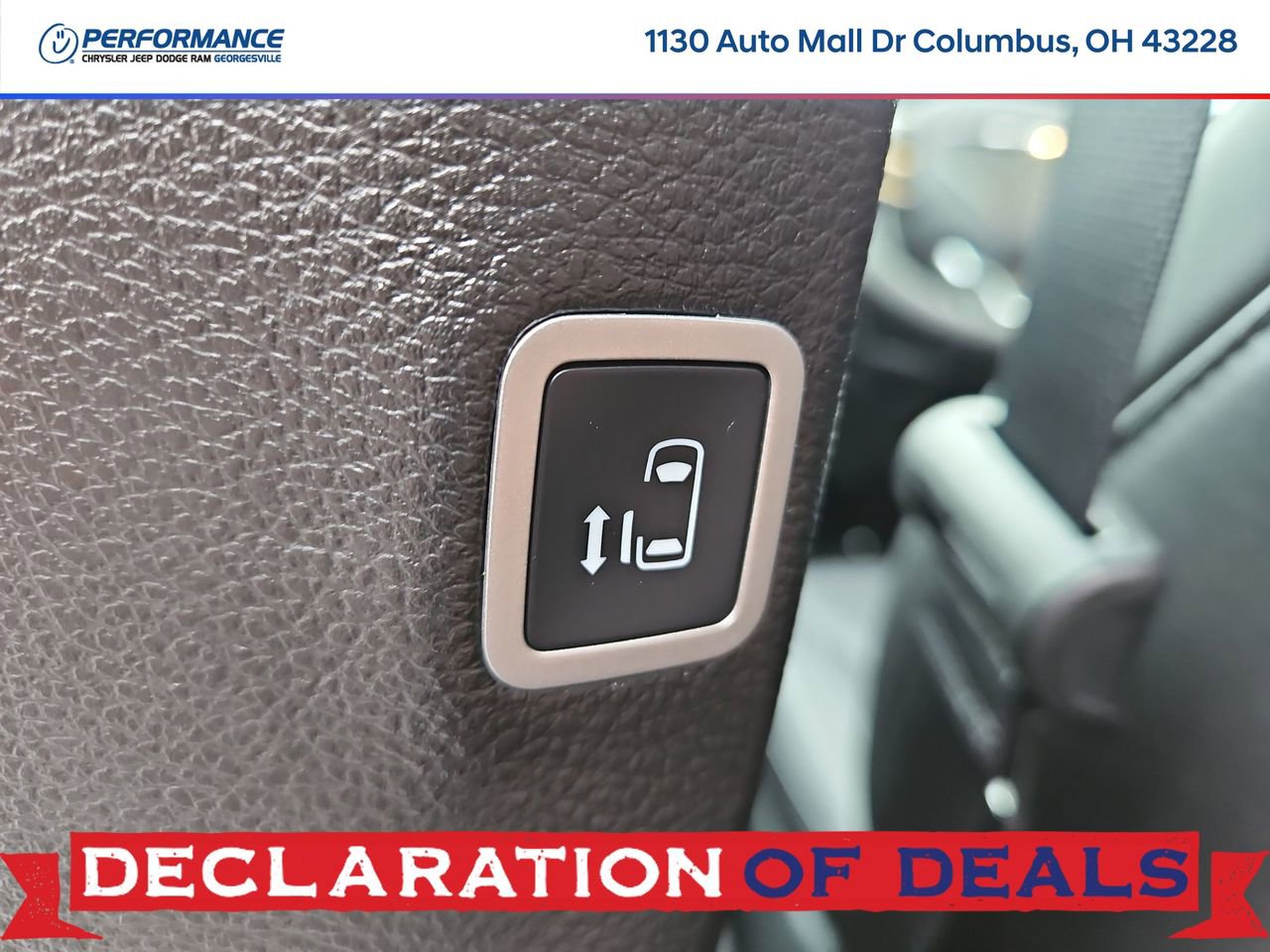 New 2026 Chrysler Pacifica Select image 15