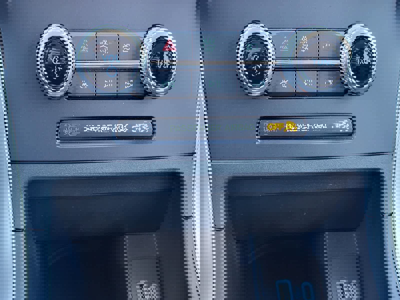 Used 2024 Ford Edge SE AWD/4WD image 21