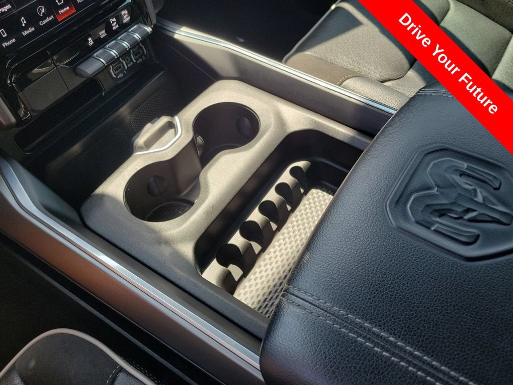 Used 2023 RAM 1500 Laramie AWD/4WD image 17