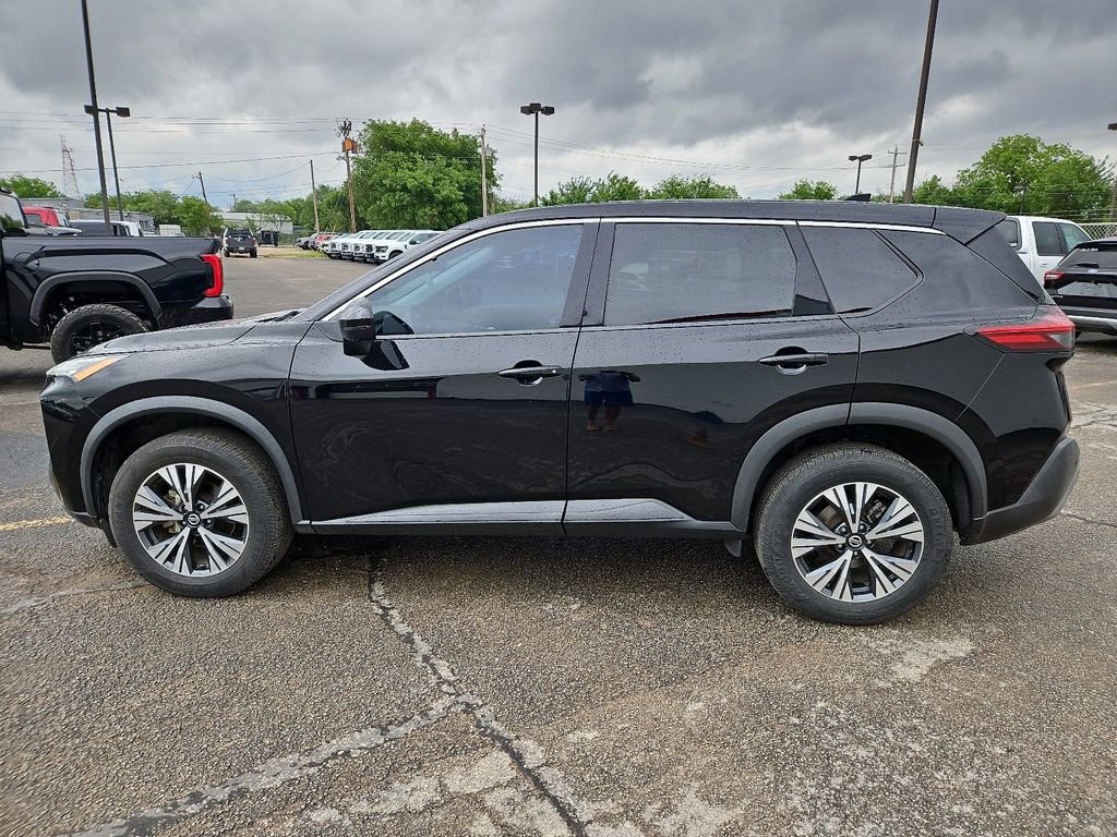 Used 2021 Nissan Rogue SV AWD/4WD image 6