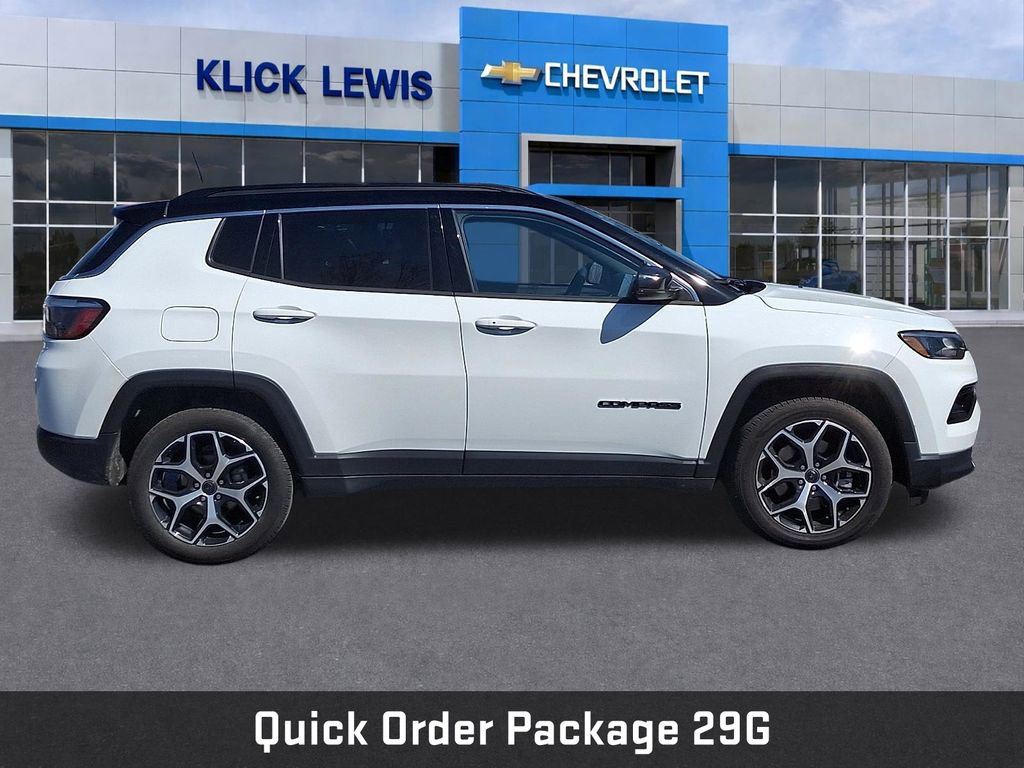 Used 2025 Jeep Compass Limited image 9
