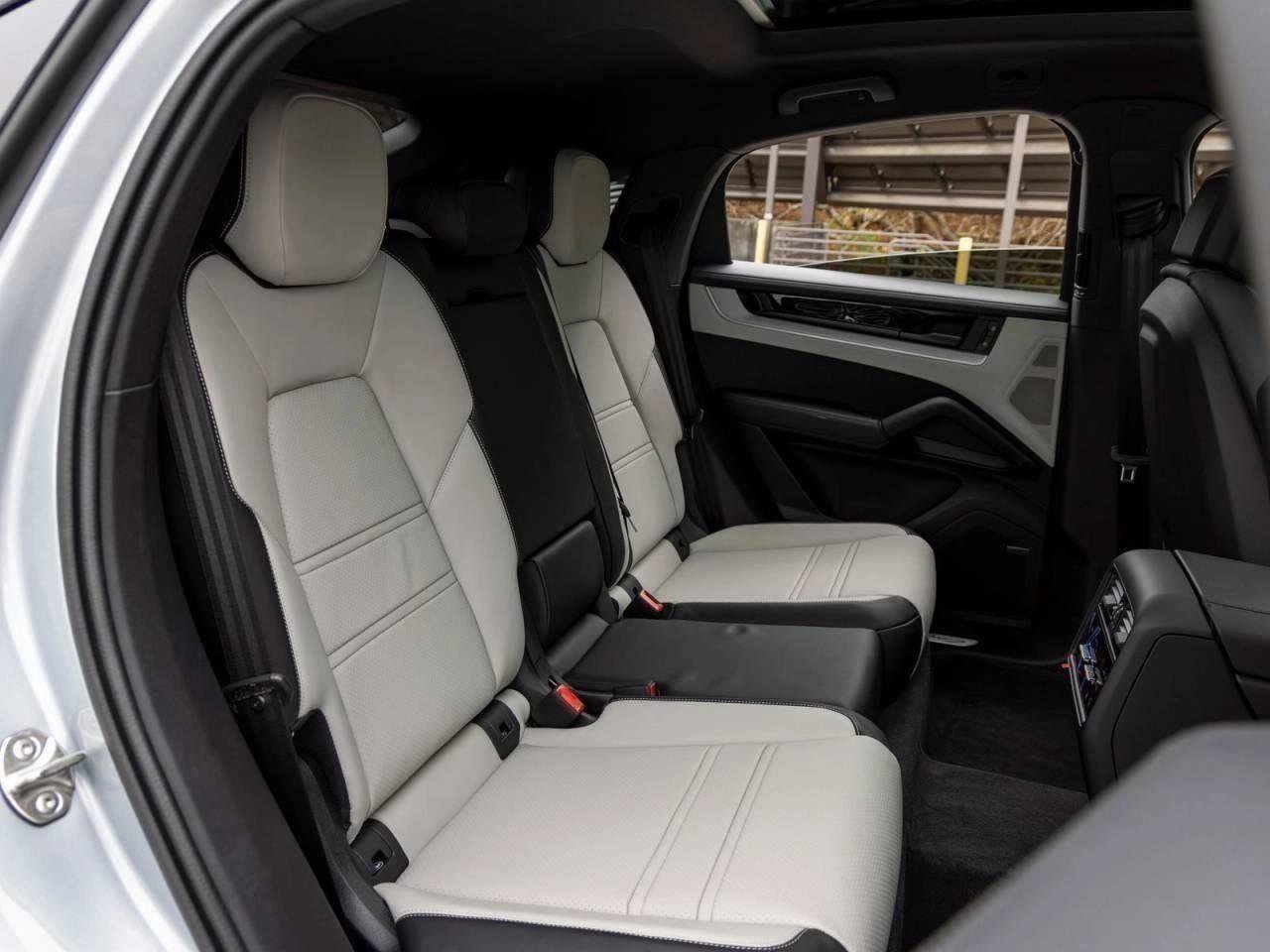 New 2026 Porsche Cayenne Coupe image 71