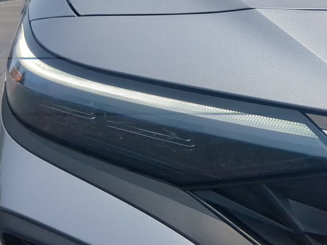 Certified 2026 Hyundai Elantra Sport FWD image 10