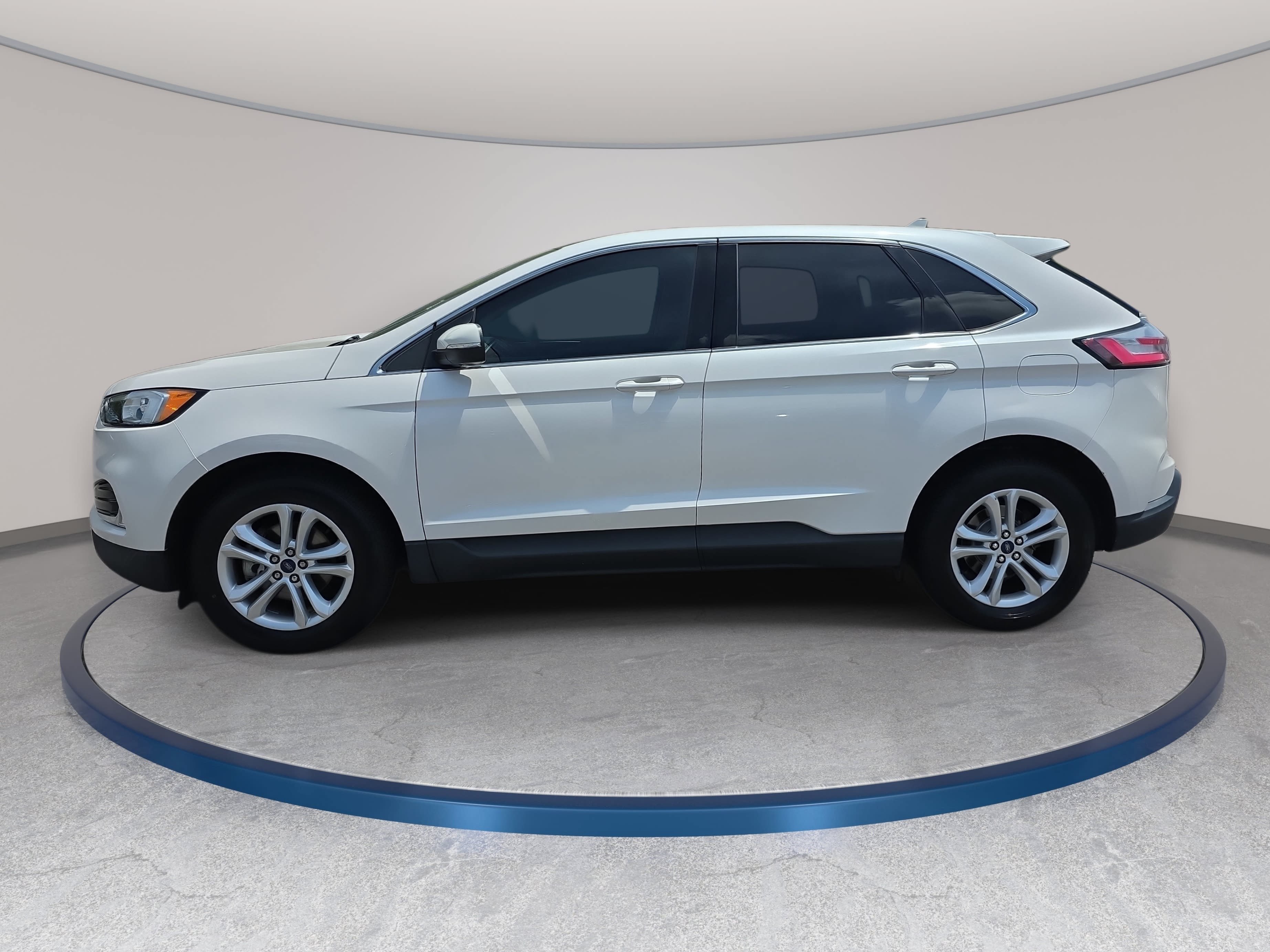 Used 2019 Ford Edge SEL w/ Equipment Group 201A FWD image 8