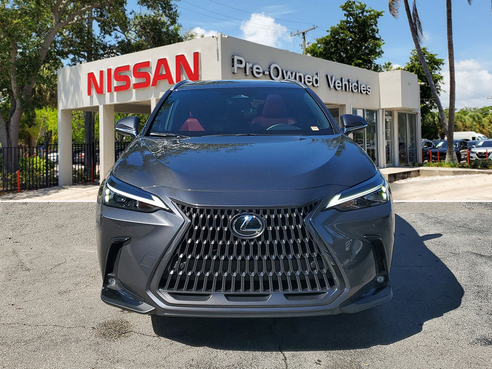 Used 2025 Lexus NX 250 FWD w/ Premium Package image 2
