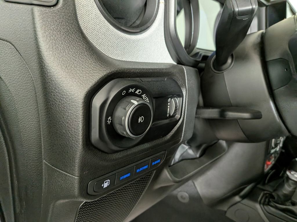 Certified 2025 Jeep Wrangler Unlimited Sport S 4xe AWD/4WD image 24