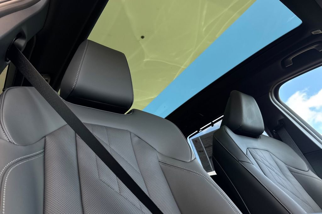 New 2025 BMW X3 M50 w/ Premium Package image 18