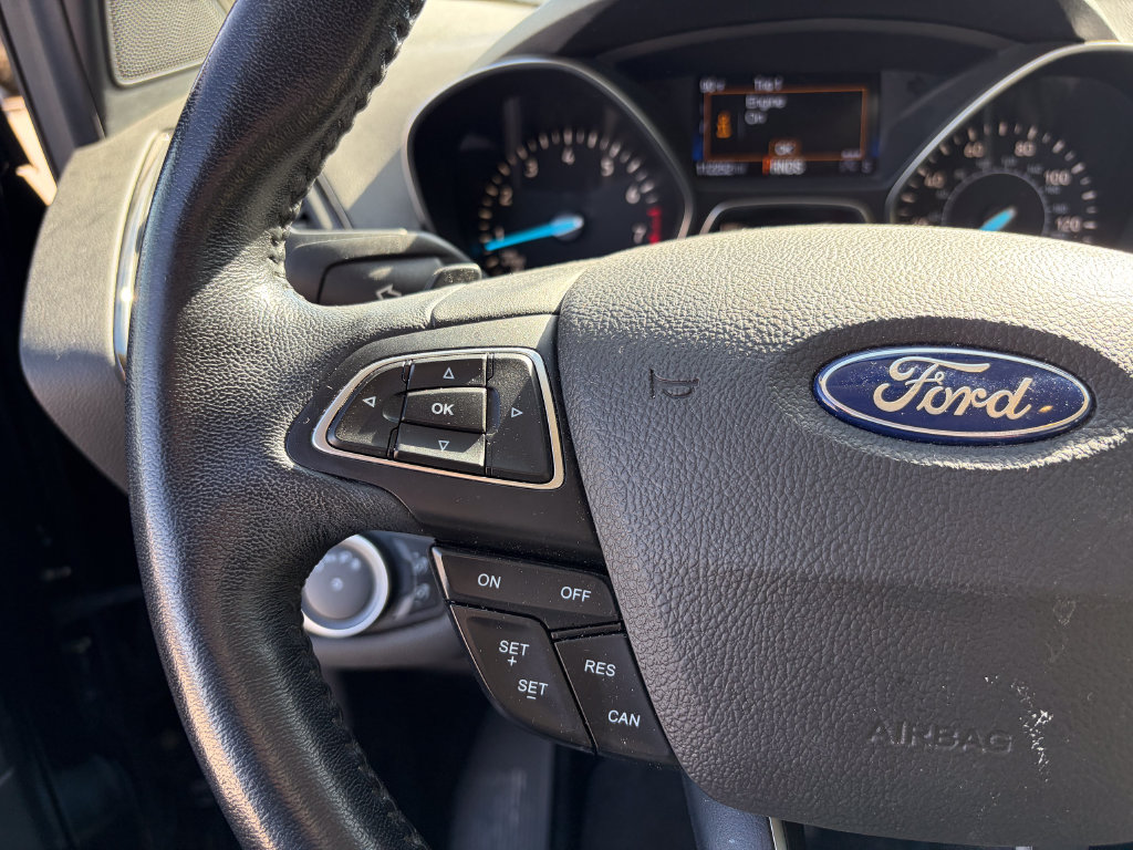 Used 2017 Ford Escape Titanium AWD/4WD image 12