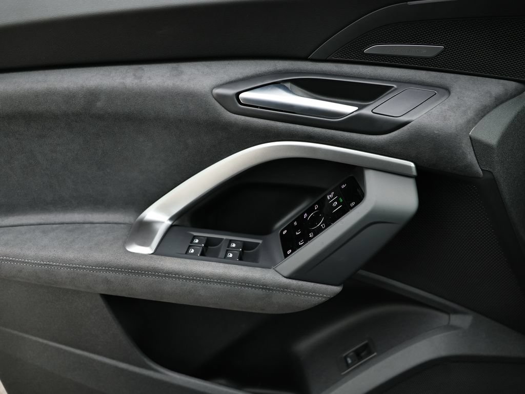 New 2026 Audi SQ5 Prestige AWD/4WD image 15