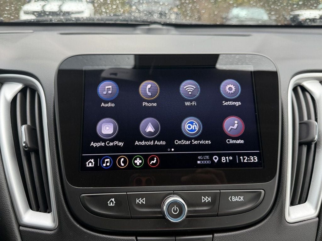 Used 2022 Chevrolet Malibu LT w/ Leather Package FWD image 19