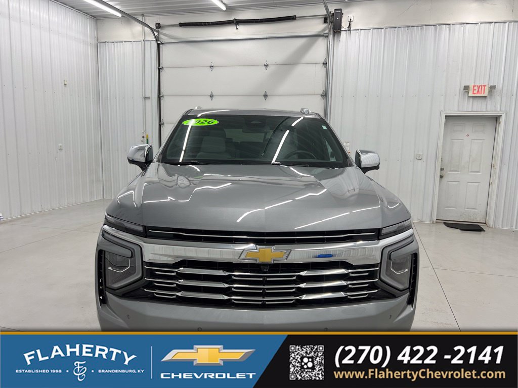Used 2026 Chevrolet Suburban Premier AWD/4WD image 7