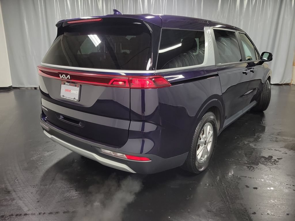 Used 2023 Kia Carnival LX FWD image 8