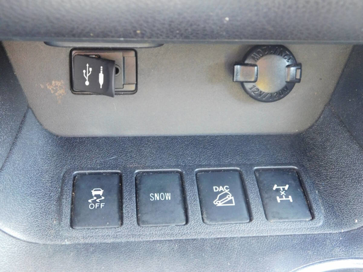 Used 2014 Toyota Highlander Limited image 17