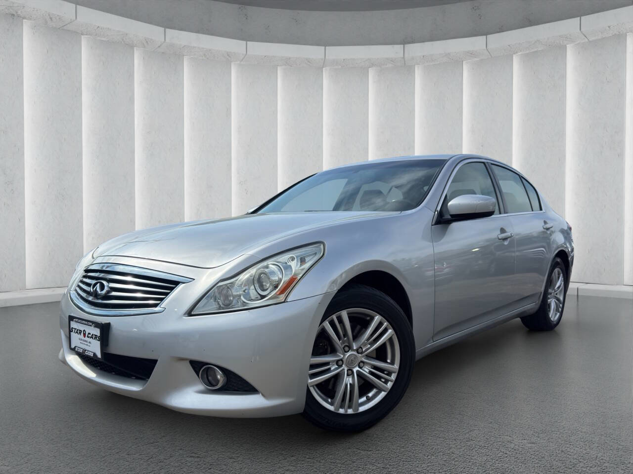 Used 2013 INFINITI G37 x Sedan w/ Premium Pkg image 1