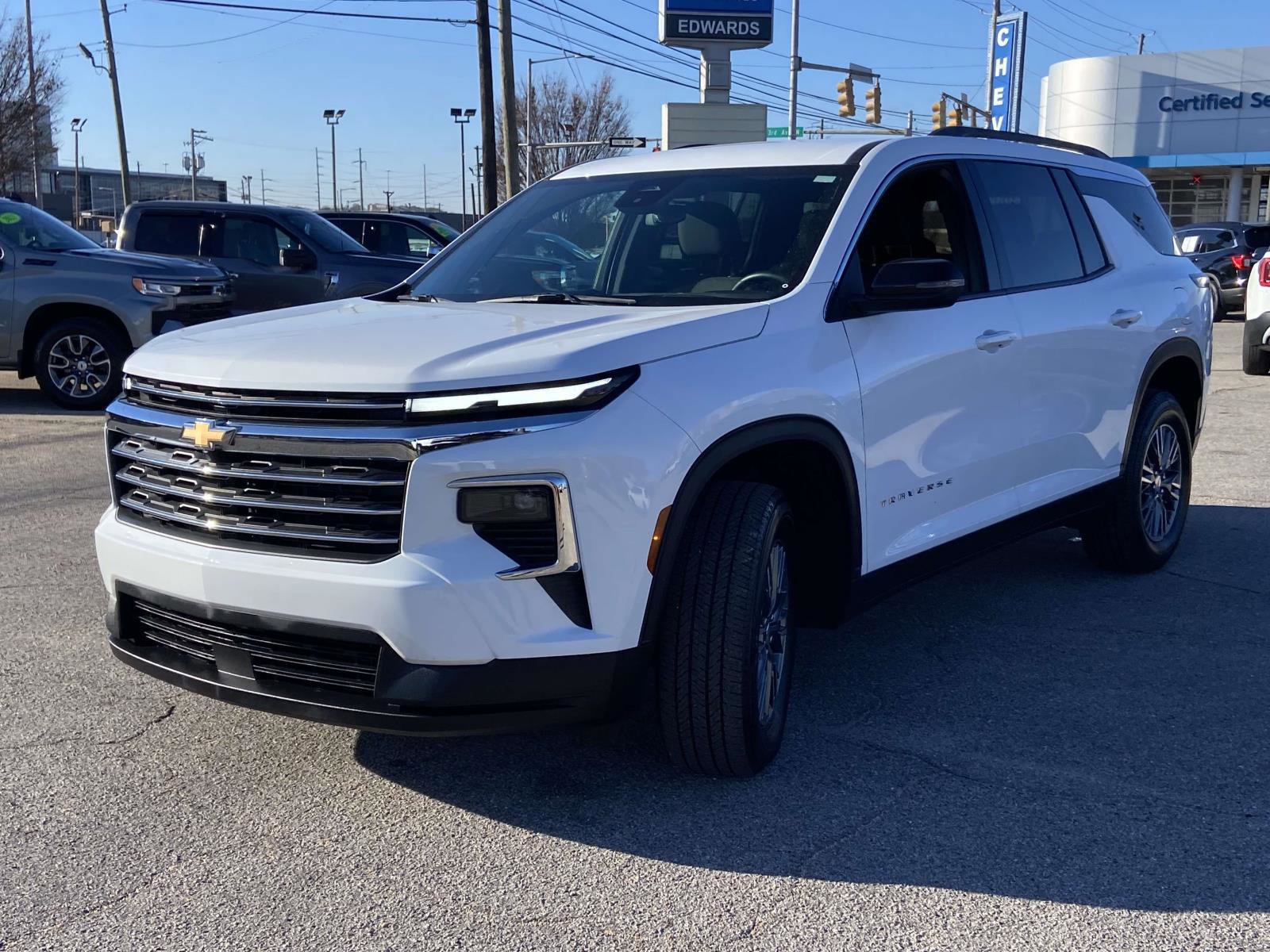 Certified 2025 Chevrolet Traverse LT image 29