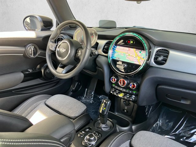 Used 2024 MINI Cooper SE FWD image 21