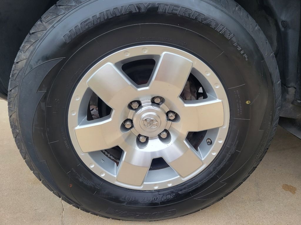 Used 2008 Toyota FJ Cruiser 2WD image 22