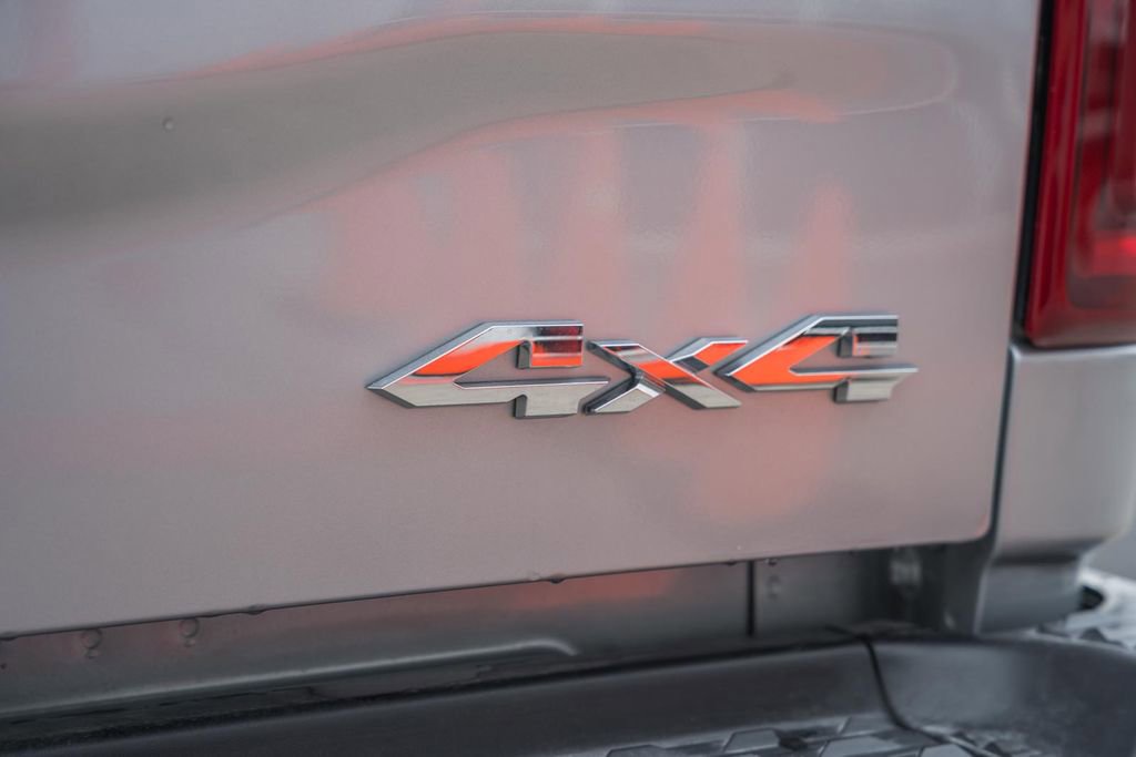 New 2026 RAM 2500 Laramie AWD/4WD image 10