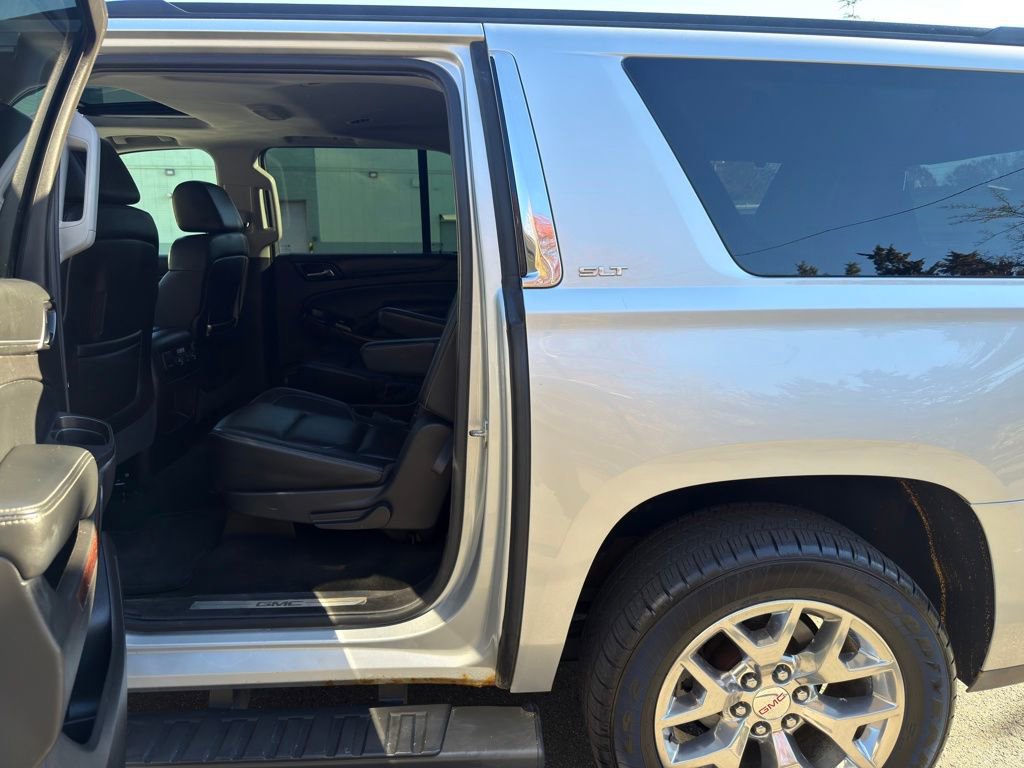 Used 2016 GMC Yukon XL SLT w/ HD Trailering Package image 21