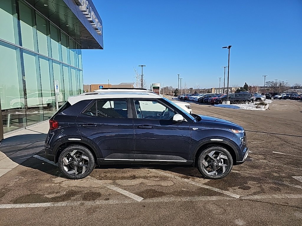 New 2026 Hyundai Venue SEL image 6
