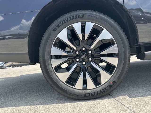 New 2027 Ford Expedition Max Platinum w/ Driver's Package AWD/4WD image 17