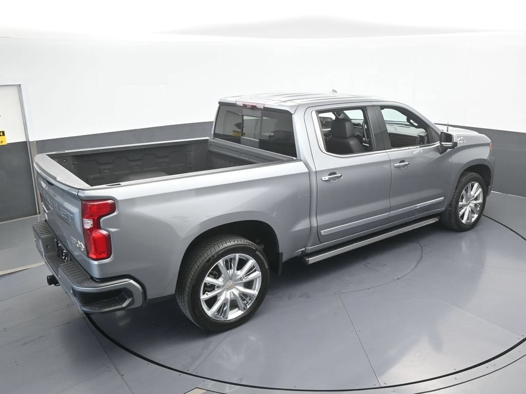 Used 2024 Chevrolet Silverado 1500 High Country w/ Technology Package AWD/4WD image 62
