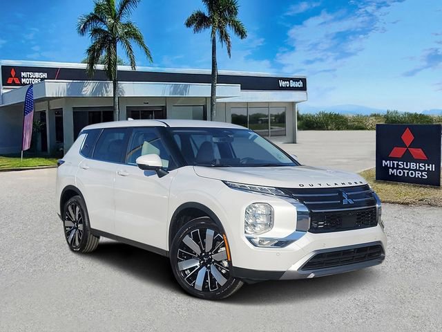 New 2026 Mitsubishi Outlander SE