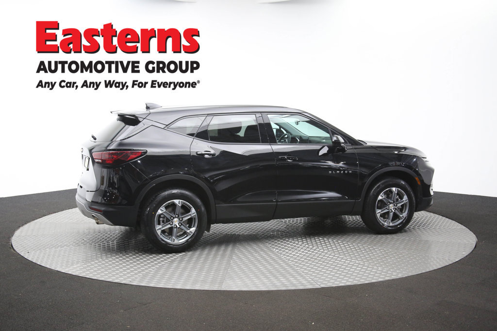 Used 2025 Chevrolet Blazer LT FWD image 47