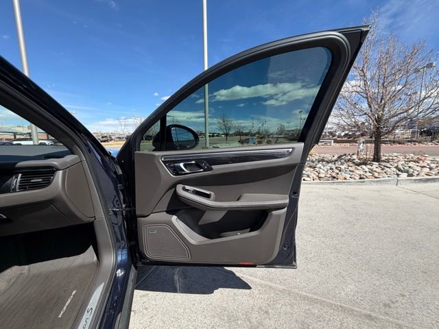 Used 2020 Porsche Macan S image 28