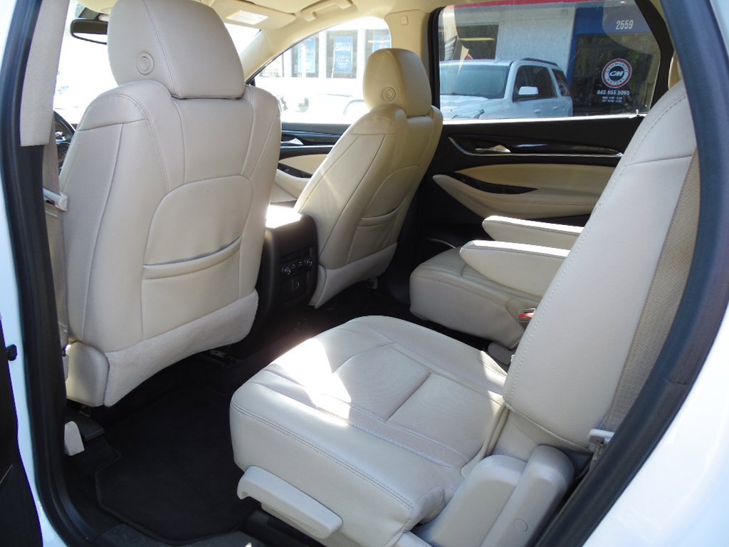 Used 2019 Buick Enclave Essence image 7