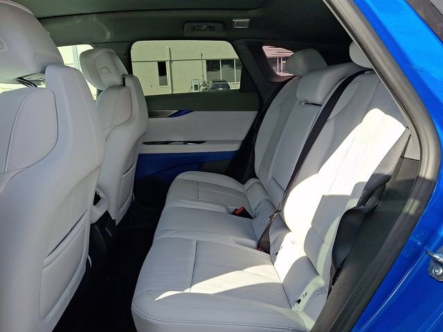 New 2026 Cadillac Optiq Luxury 2 image 5