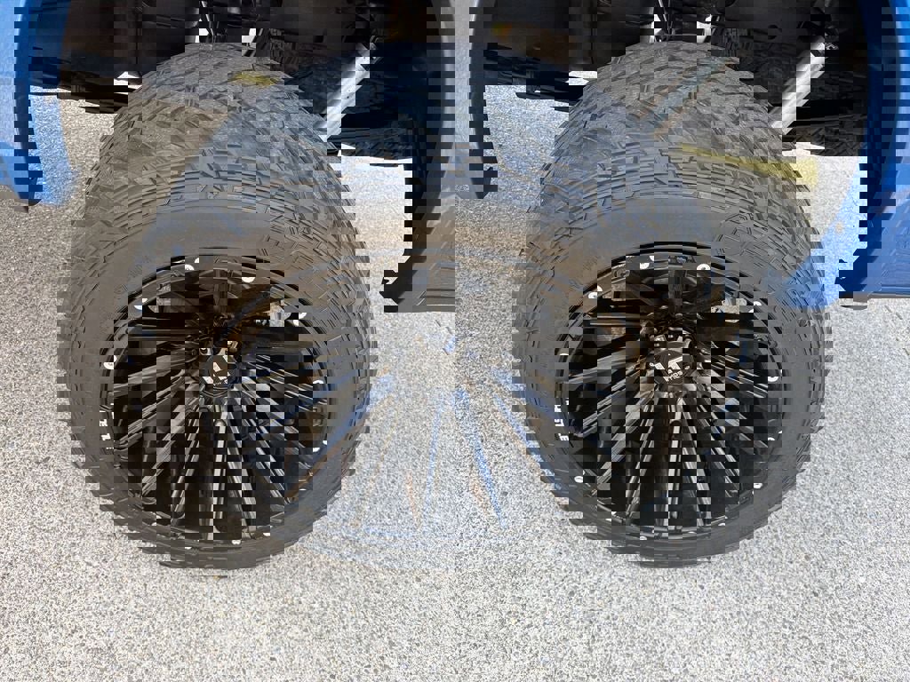 Used 2019 Ford F150 Lariat w/ Equipment Group 502A Luxury image 12