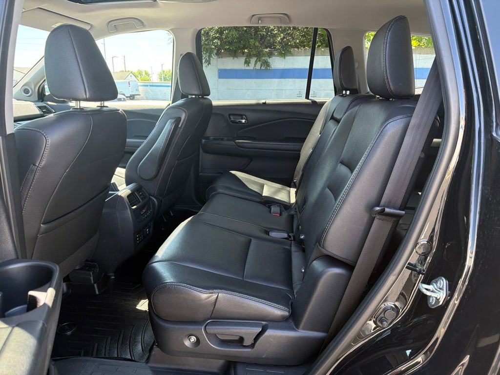 Used 2017 Honda Pilot Touring image 22