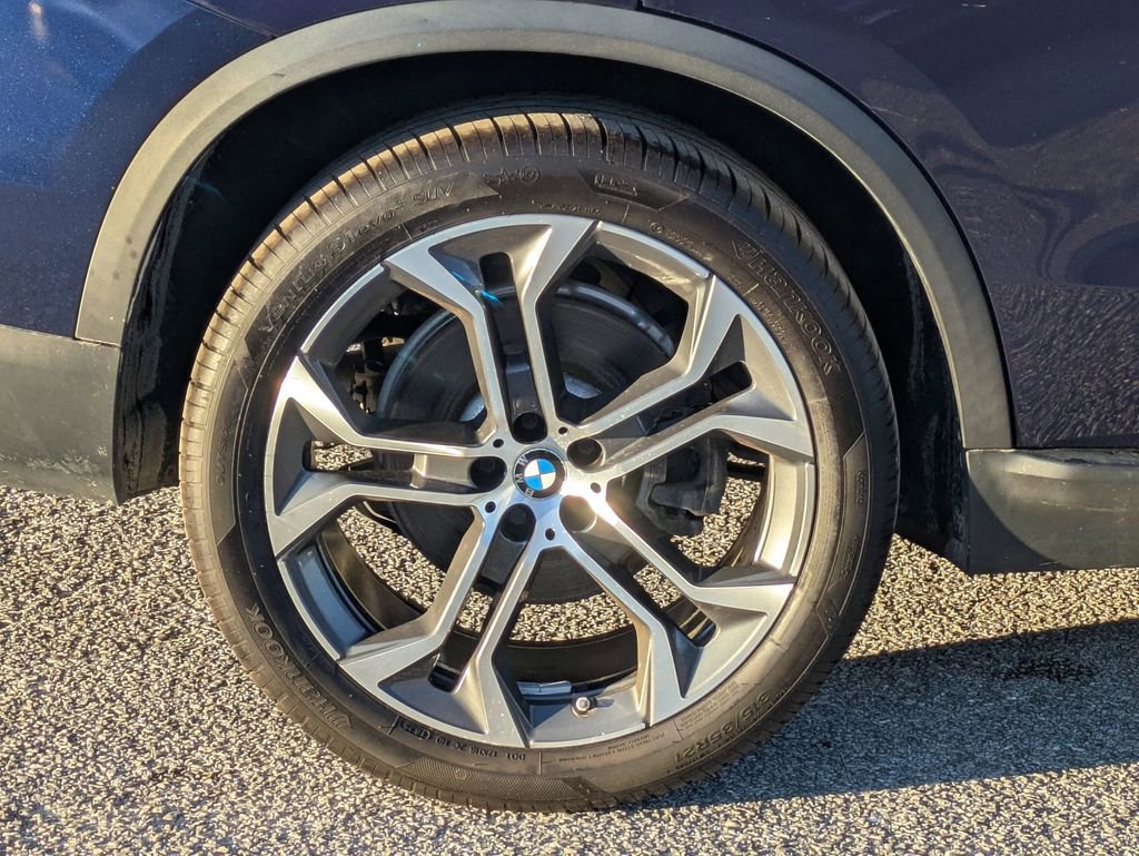 Used 2020 BMW X5 xDrive40i w/ Premium Package image 11