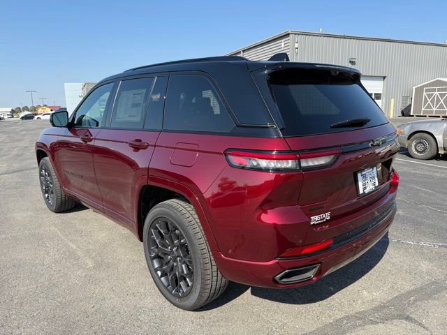 New 2025 Jeep Grand Cherokee Summit image 4
