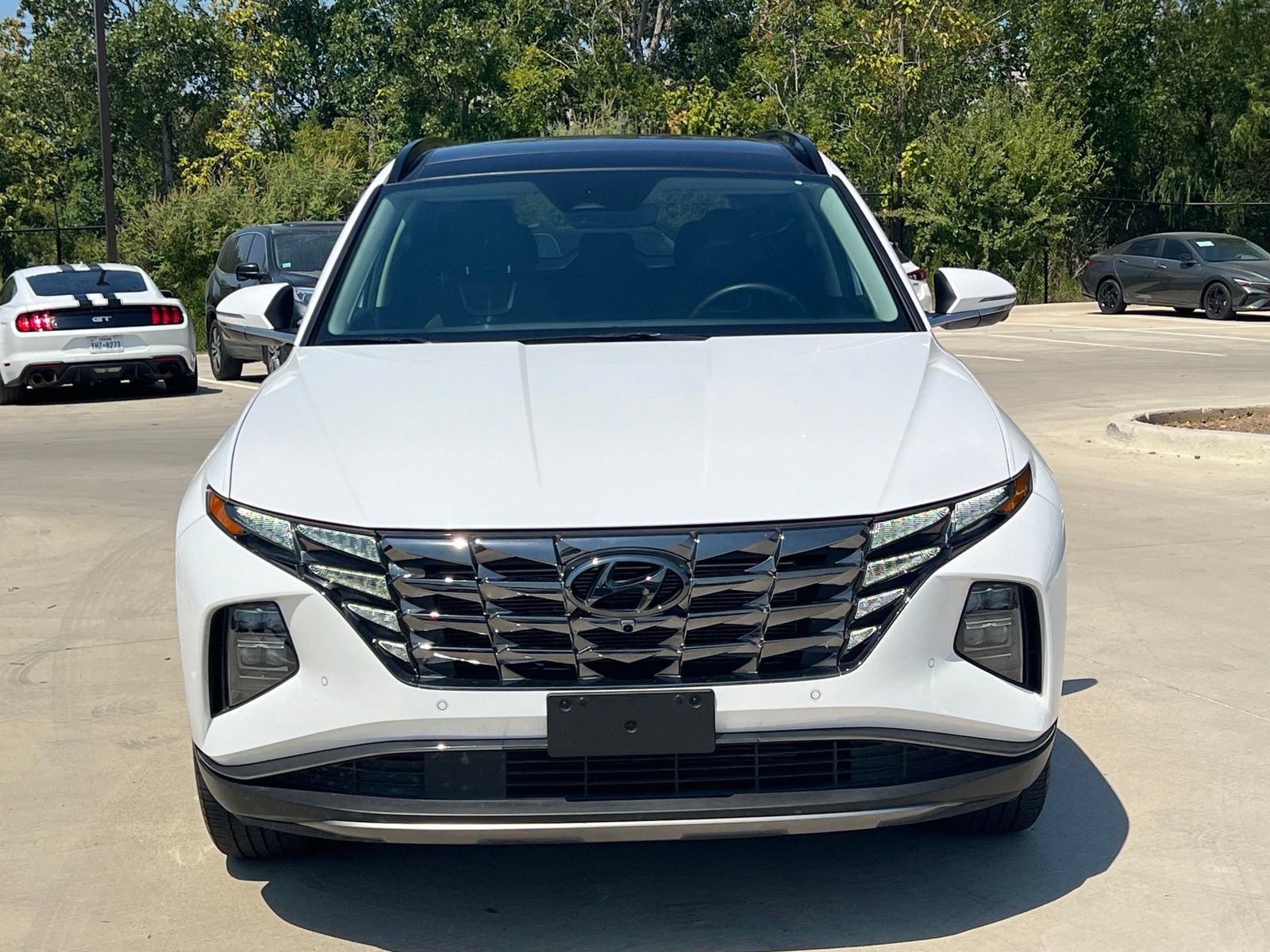 Certified 2024 Hyundai Tucson Limited FWD image 2