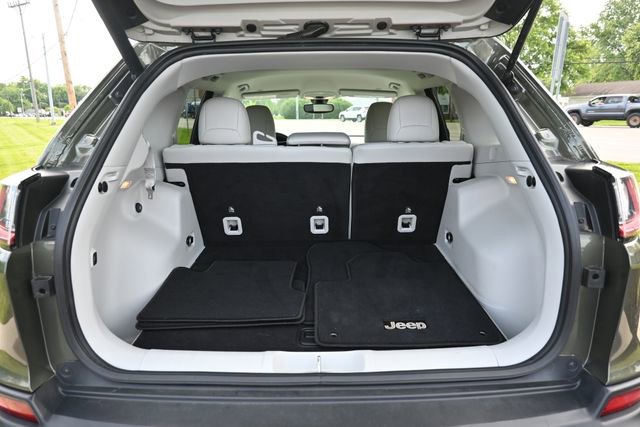 Used 2019 Jeep Cherokee Limited AWD/4WD image 22