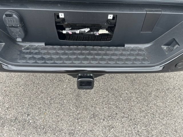 New 2026 Chevrolet Colorado W/T w/ WT Custom Package AWD/4WD image 13