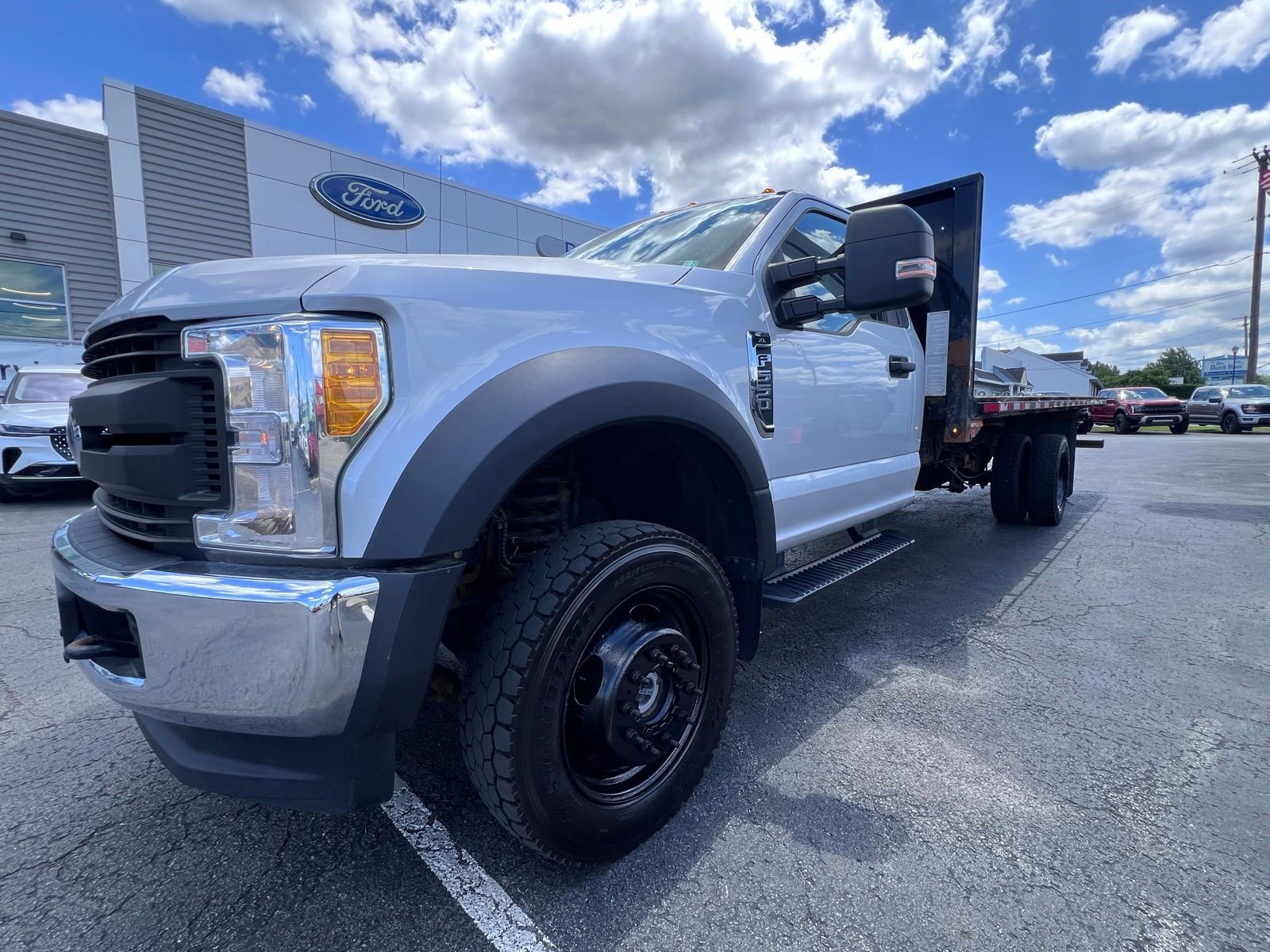 Used 2017 Ford F550 4x4 Regular Cab Super Duty image 12