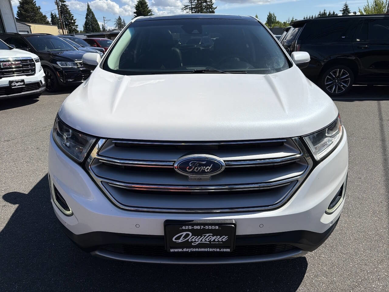 Used 2015 Ford Edge Titanium w/ Equipment Group 302A AWD/4WD image 12
